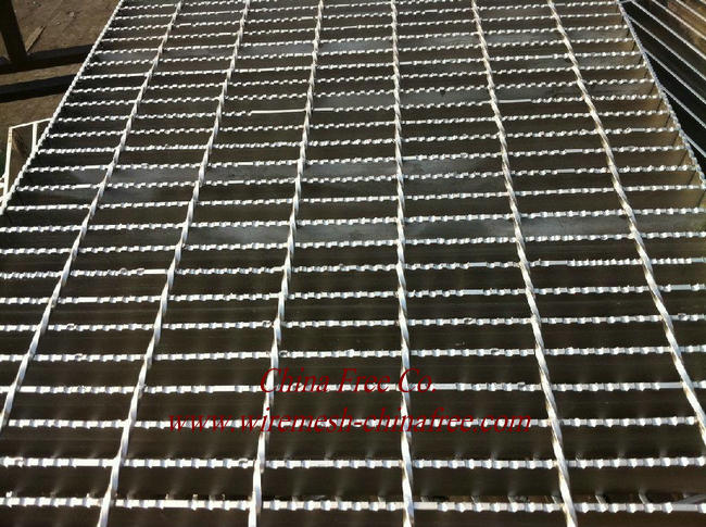 Serrated Steel Grating