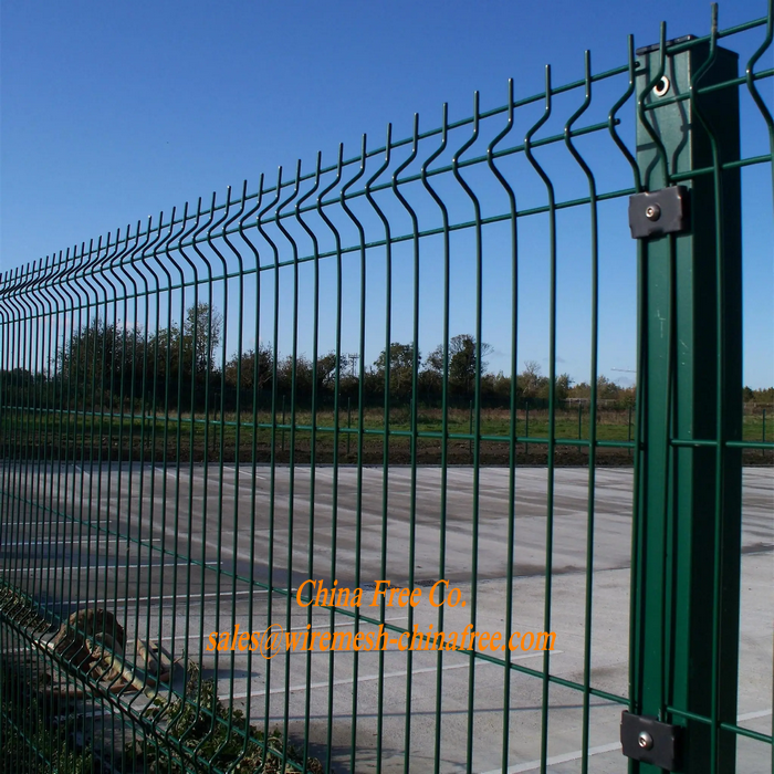 curvy fence panel