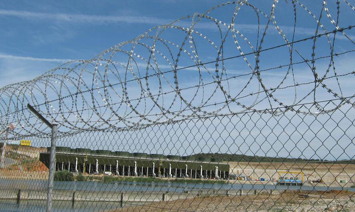 border razor wire