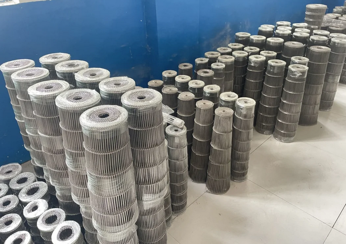 Wire mesh belt