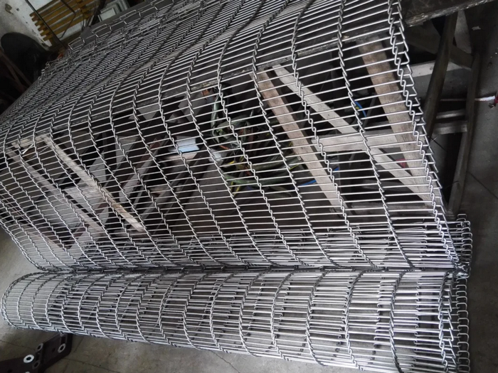Wire mesh belt