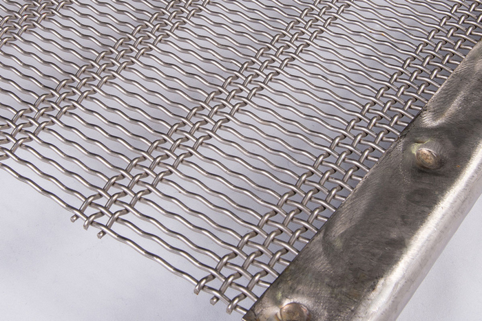 Woven vibrating screen mesh