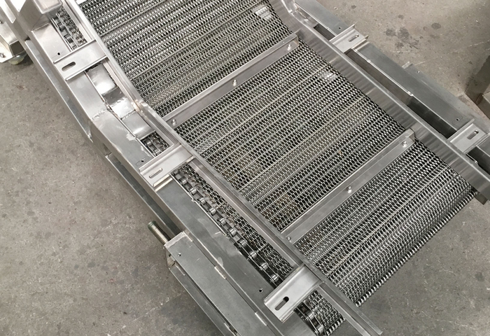 Stainless steel conveyor belt 