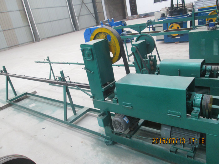 wire straightening and cutting machine 